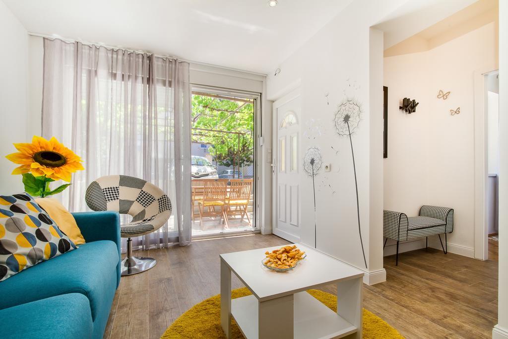 Modern Mediterranean Lägenhet